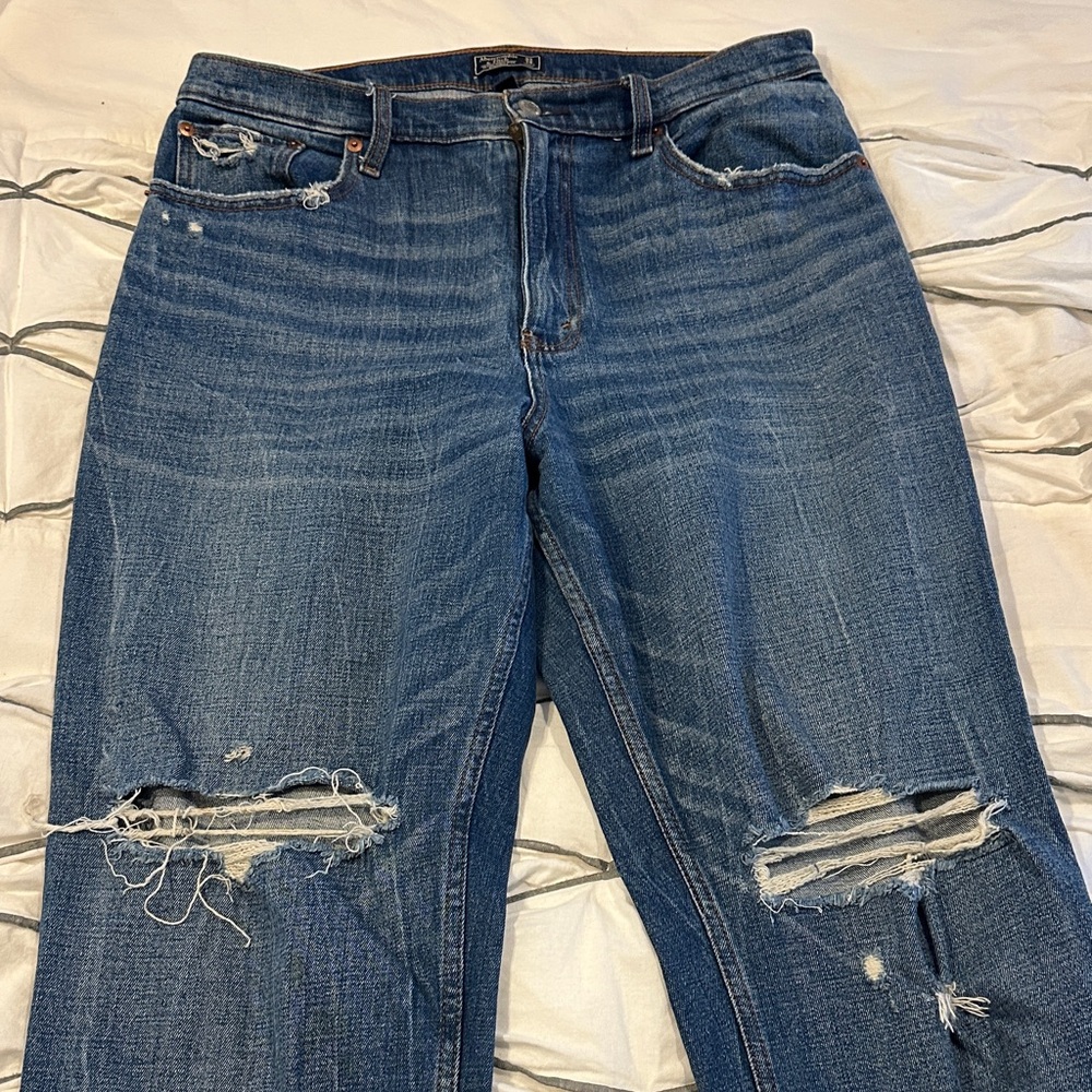 14L/32L Curve love Ultra High Rise Straight Abercrombie Jeans